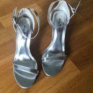 Silver heels! Anne Michelle